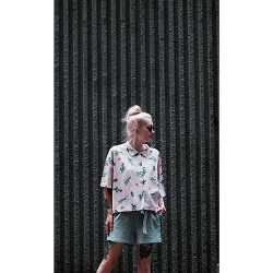 <span style="color: #07aefc"></span>素材