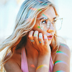 <span style="color: #07aefc"></span>素材